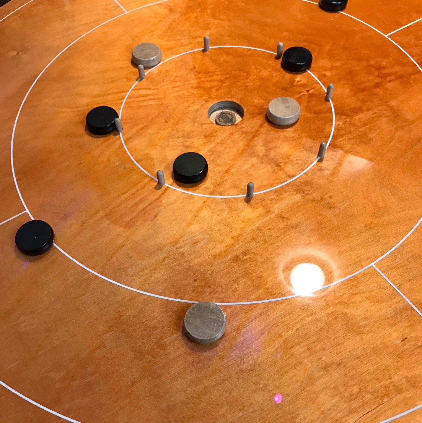 Crokinole-feberen herjer!-Mer Kvalitetstid-Kvalitetstid.no