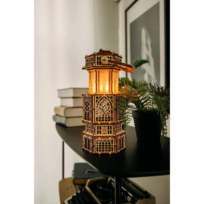 Antikk lanterne | Antique Lantern-Byggesett - mekaniske-Wood Trick-Kvalitetstid AS