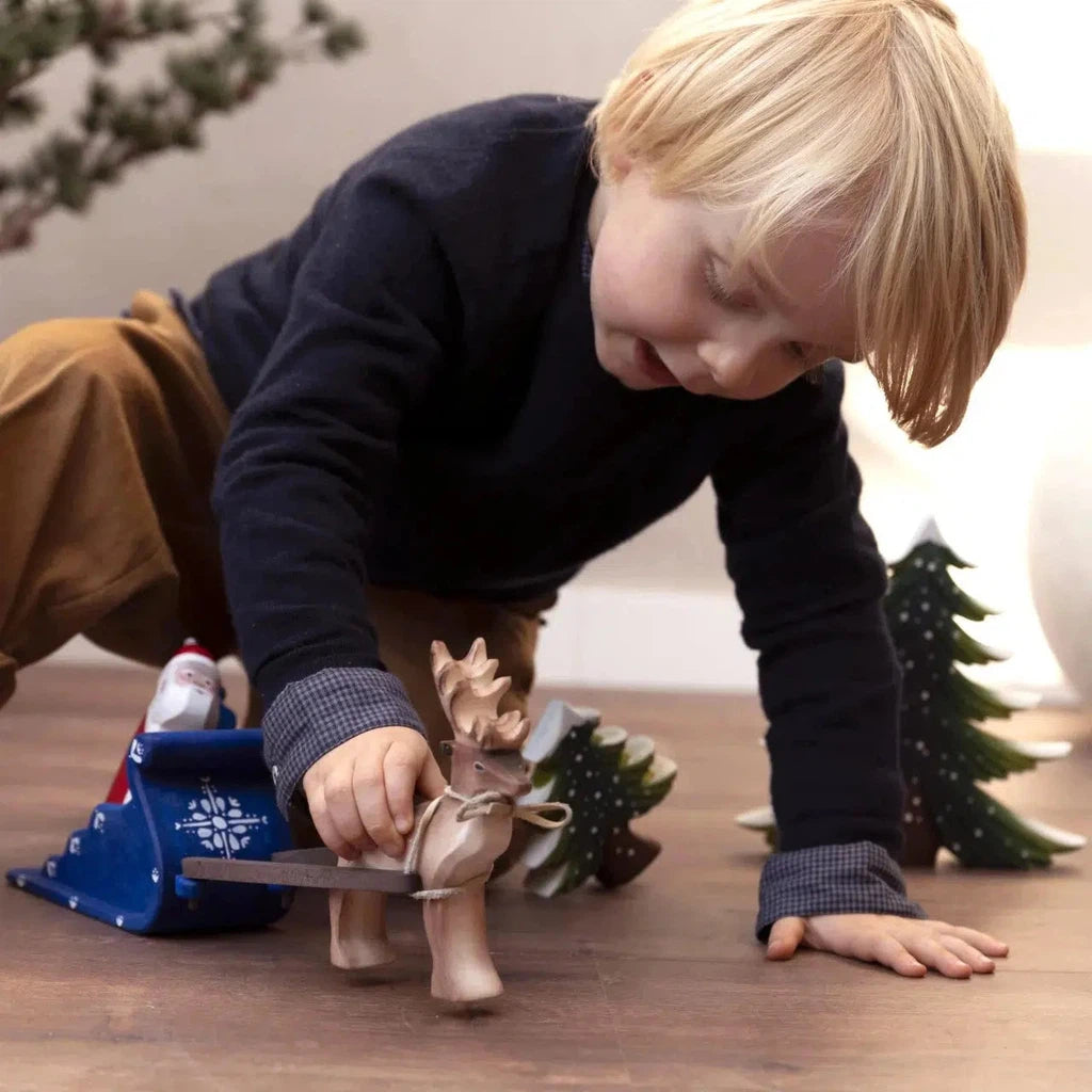 Trefigur | Snødekt furu | Sett-Trefigurer-Bumbu Toys-Kvalitetstid AS