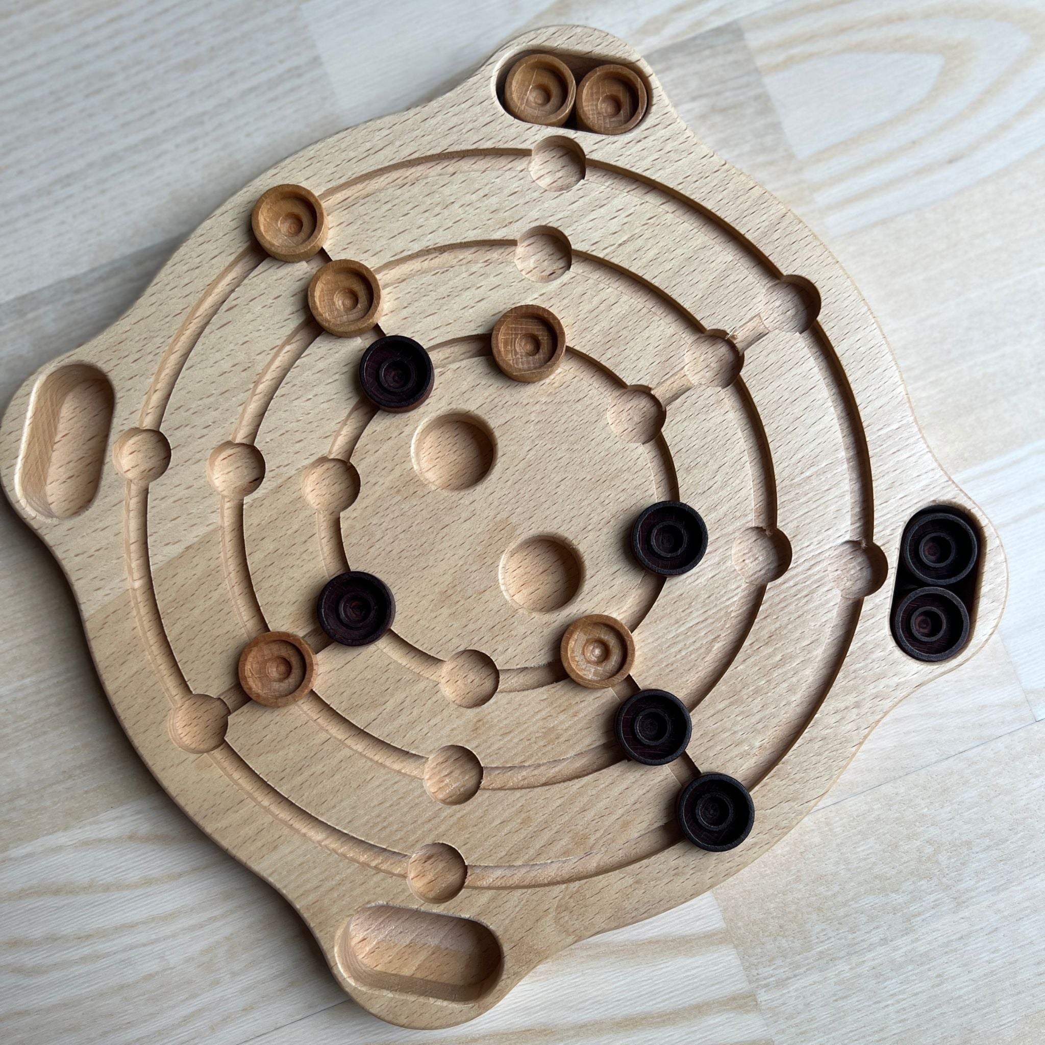 Spilleregler for Nine Men’s Morris (Mølle)-Spilleregler-Kvalitetstid.no