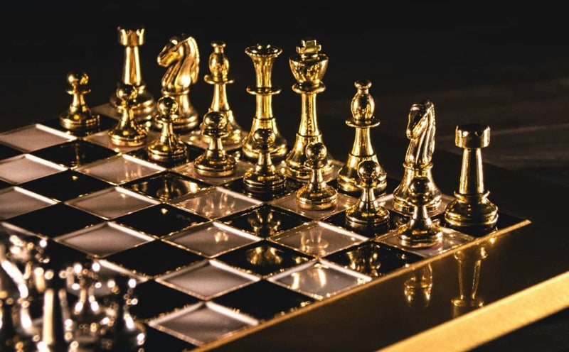 Hvordan spille sjakk? Spillereglene for sjakk finner du her