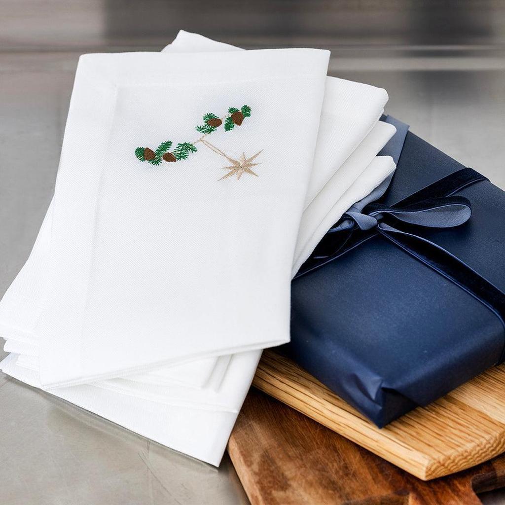 Broderte Servietter I Ekte Flaggduk 6 Stk Jul Langkilde Søn-Langkilde & Søn-Kvalitetstid AS