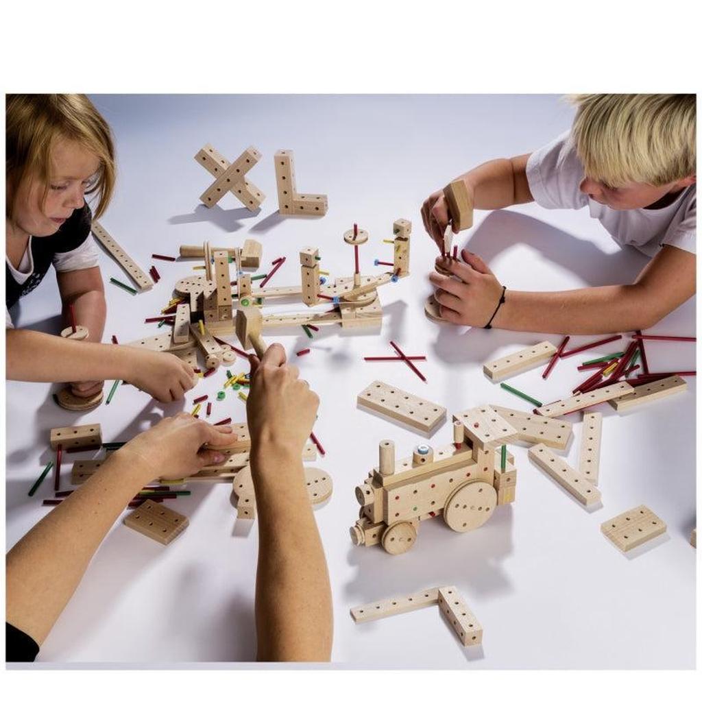 Explorer EXL Byggesett For Barn Og Voksne 5 År, 902 Deler, Hammer Og Tang Inkludert, Østerriksk Treverk, Matador-Matador-Kvalitetstid AS