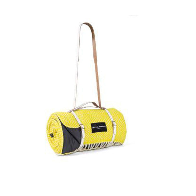 Vanntett piknikteppe | PURE NEW WOOL-Pikniktepper-Heating & Plumbing-Lollypop lemon yellow-Kvalitetstid AS