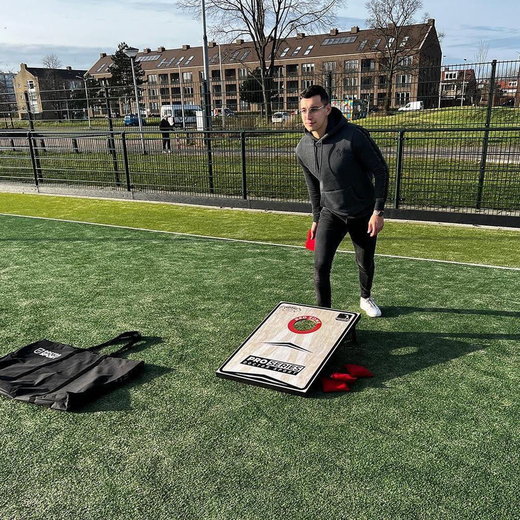Cornhole Pro Dobbeltsett 90 X 60 Cm Tre Med Lakkert Finish Og Praktisk Transportveske-Kubb-Uber Games-Kvalitetstid AS