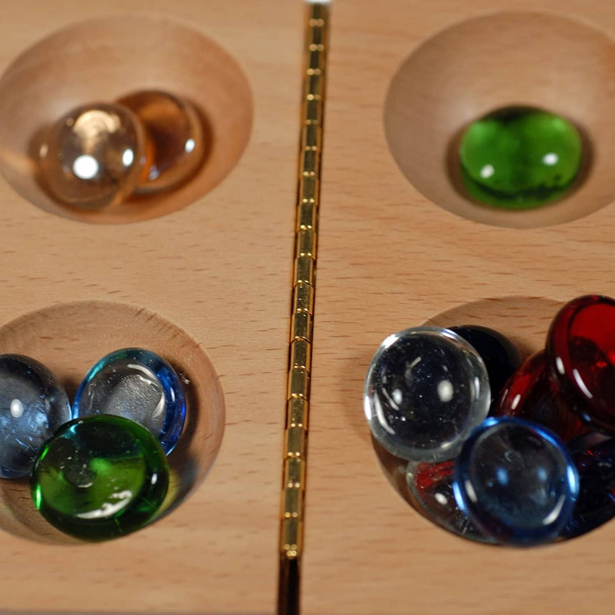 Mancala i tre – sammenleggbart spill med glassbrikker | WE Games