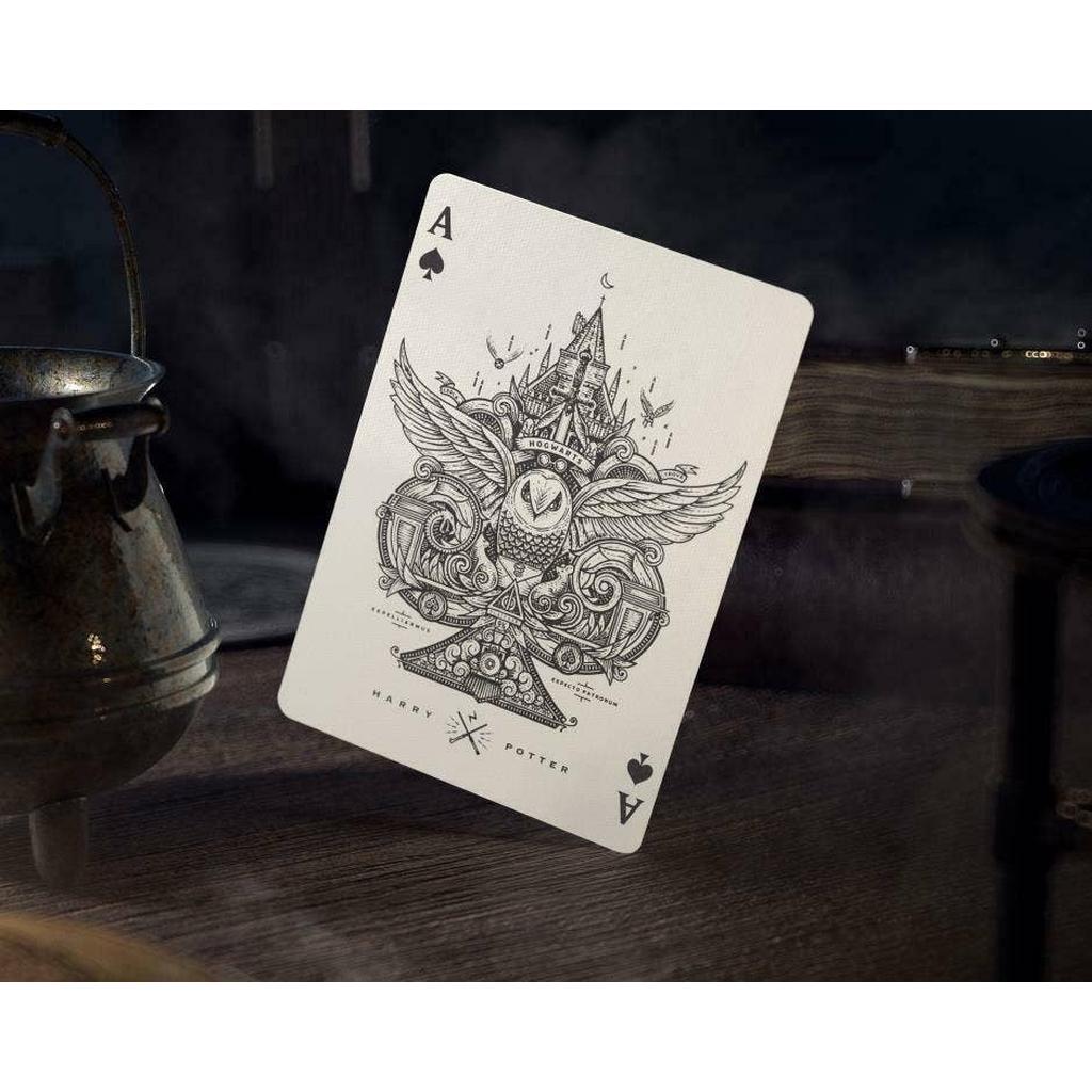 Harry Potter Spillekort Theory11 Premium Firehusutgaver For Fans Gryffindor Slytherin Ravenclaw Hufflepuff-Kortstokker-Cardshouse-Kvalitetstid AS