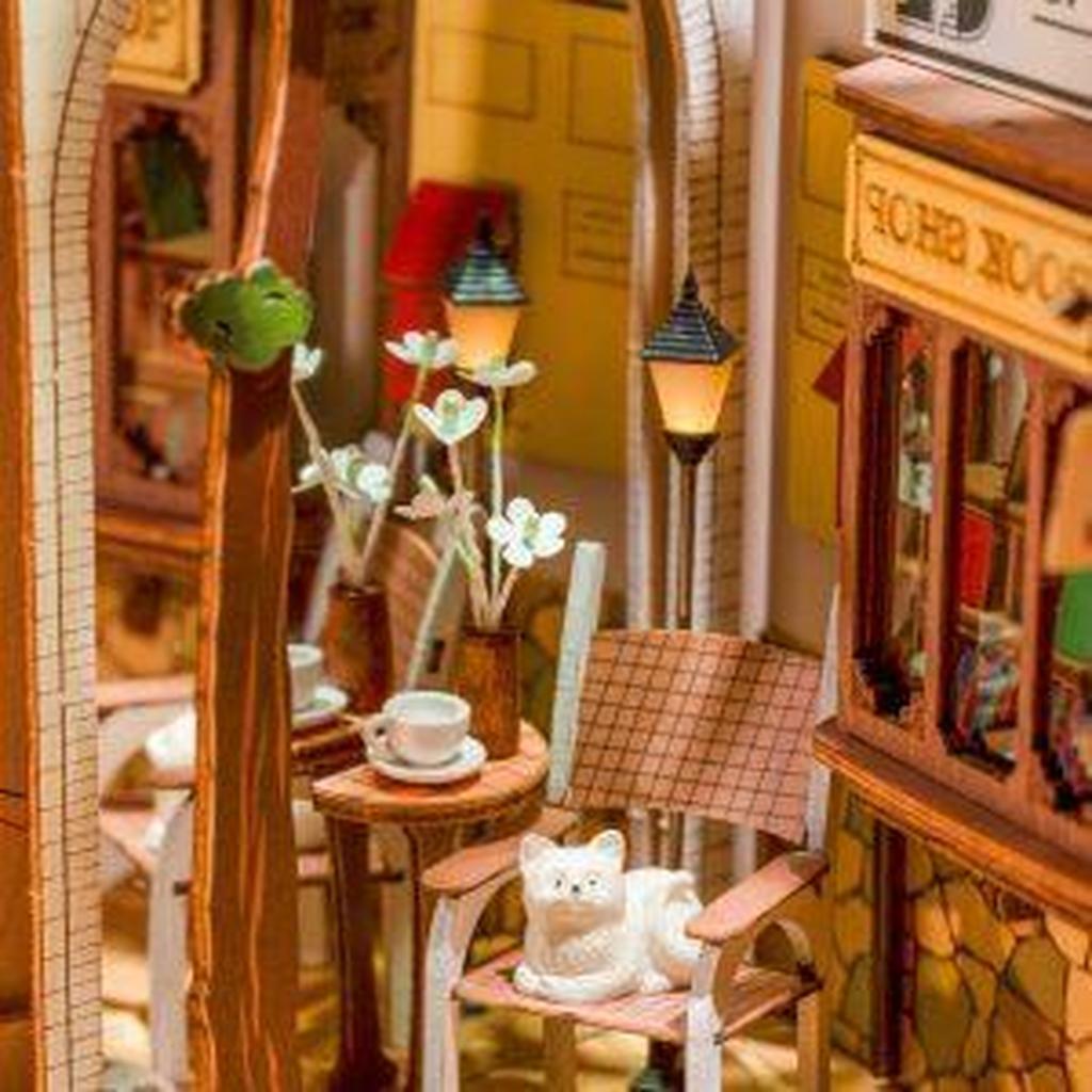 DIY Boknook Sunshine Town Minihus Til Bokhylle For Hobbyentusiaster Med 246 Plywooddeler Kvalitetstid-Robotime-Kvalitetstid AS