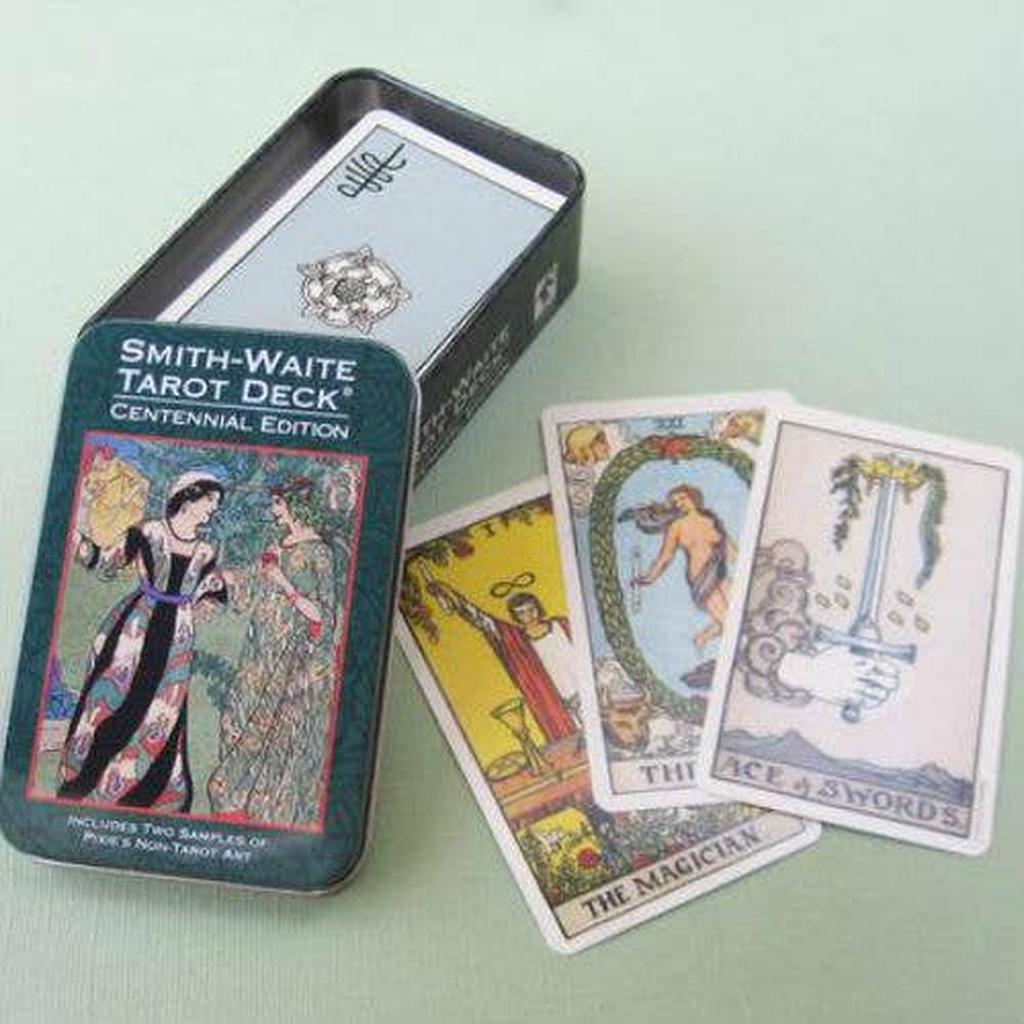 Tarotkort Smith Waite Centennial Med Tinboks US Games Nøye Reproduksjon For Tarotentusiaster Og Samlere-Kortstokker-Cardshouse-Kvalitetstid AS