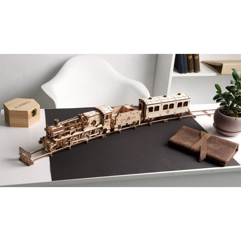 Hogwartz Express | Galvortekspressen| Harry Potter-Byggesett - mekaniske-Ugears-Kvalitetstid AS