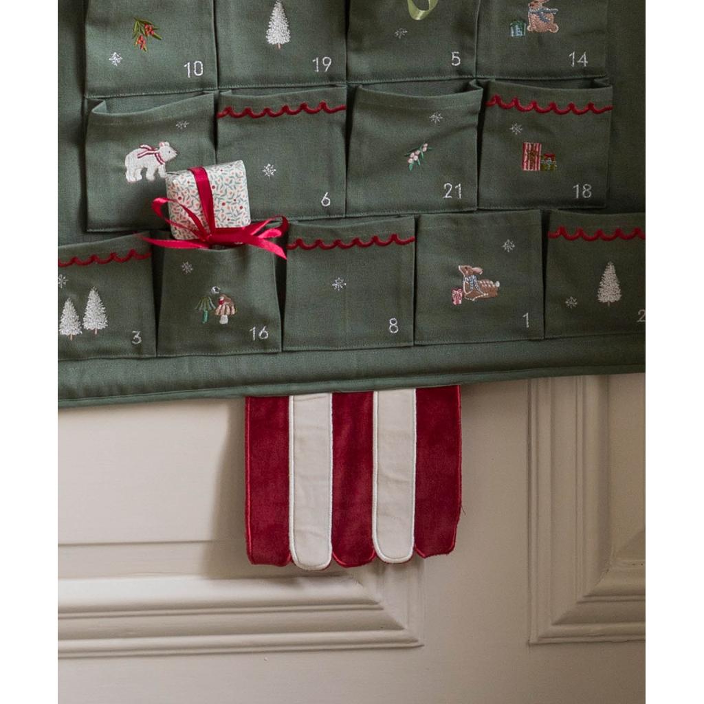 Adventskalender Juletreformet Stor Gjenbrukbar | Avery Row | Avery Row