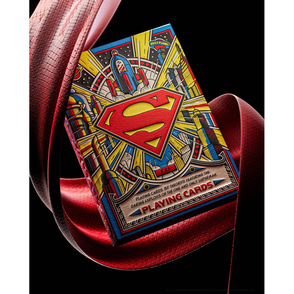 Theory11 Superman Spillekort Med Premium Embossing For Samlere Og Kortspillere DC Golden Age-Kortstokker-Cardshouse-Kvalitetstid AS