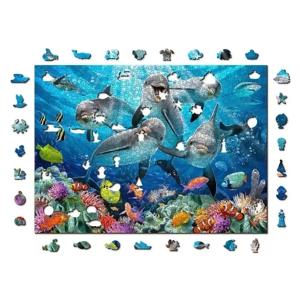 Happy Dolphins Tredekorasjon Lekent Gavevalg For Barnerom-Wooden City-Kvalitetstid AS