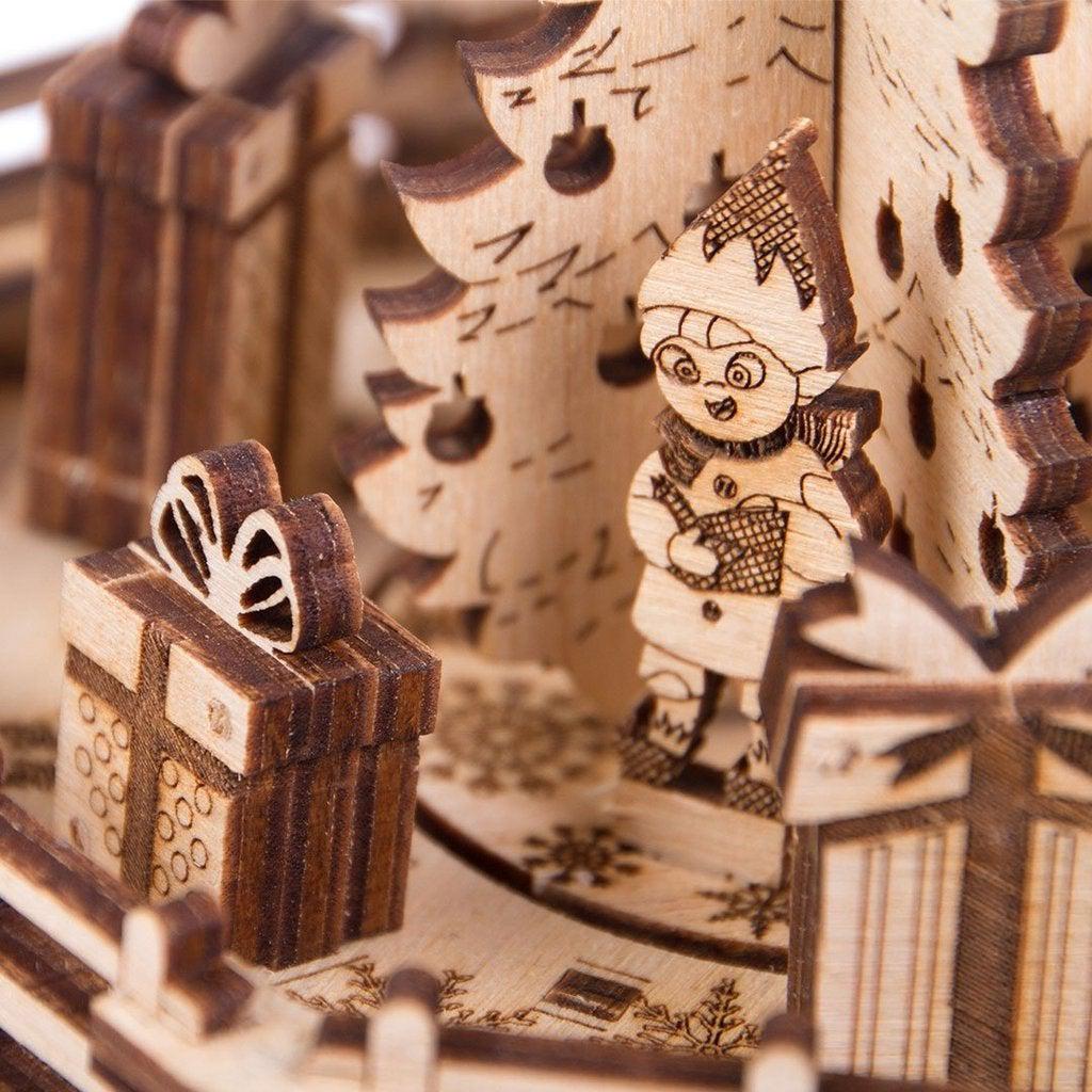 Gifts from Santa - 3D mekanisk 3D byggesett i tre fra WoodTrick