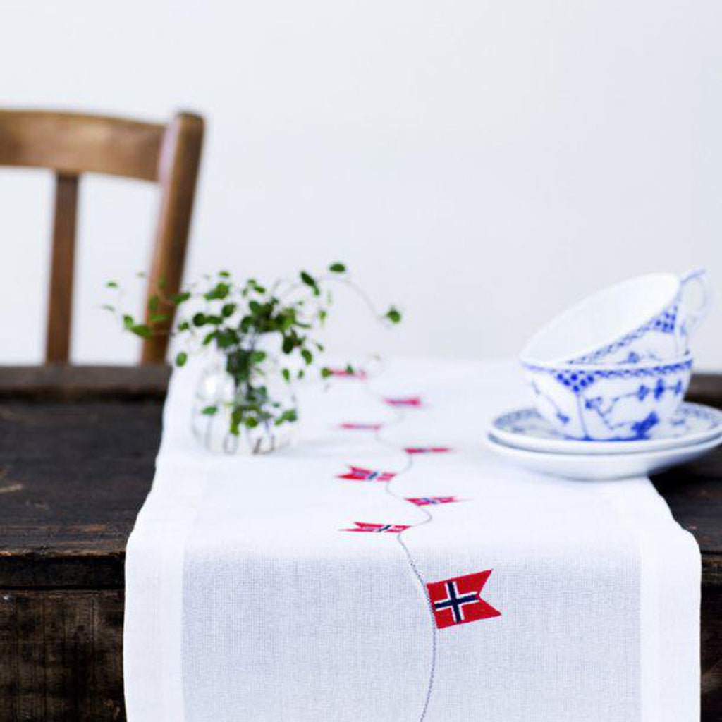 Bordløper med norsk flagg - ekte flaggduk-Duker-Langkilde & Søn-Kvalitetstid AS