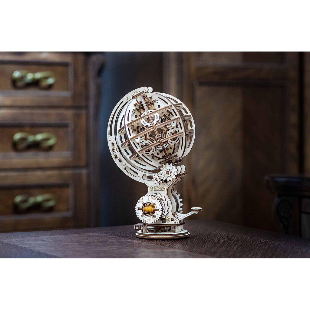 Globus | Kinetic Globe-Byggesett-Eco-Wood-Art-Kvalitetstid AS
