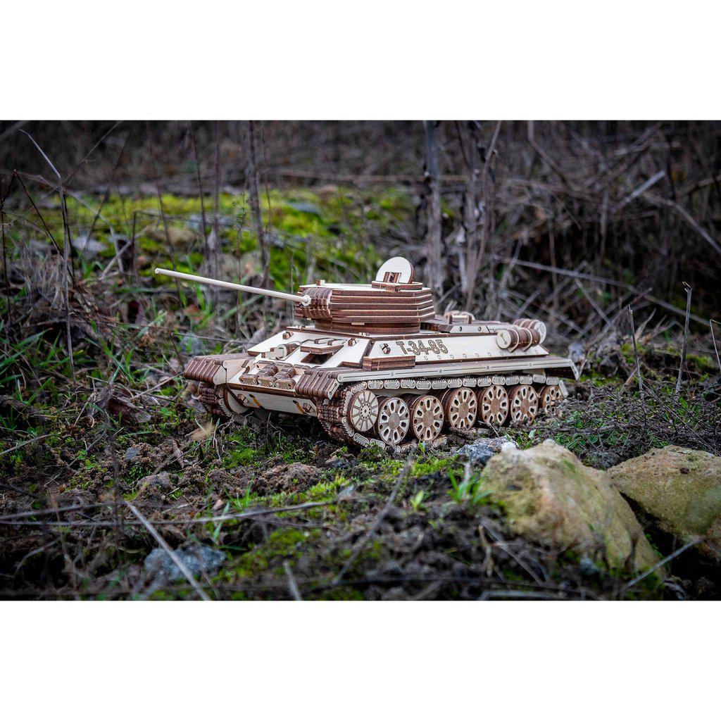 Stridsvogn | T-34-85-Byggesett-Eco-Wood-Art-Kvalitetstid AS