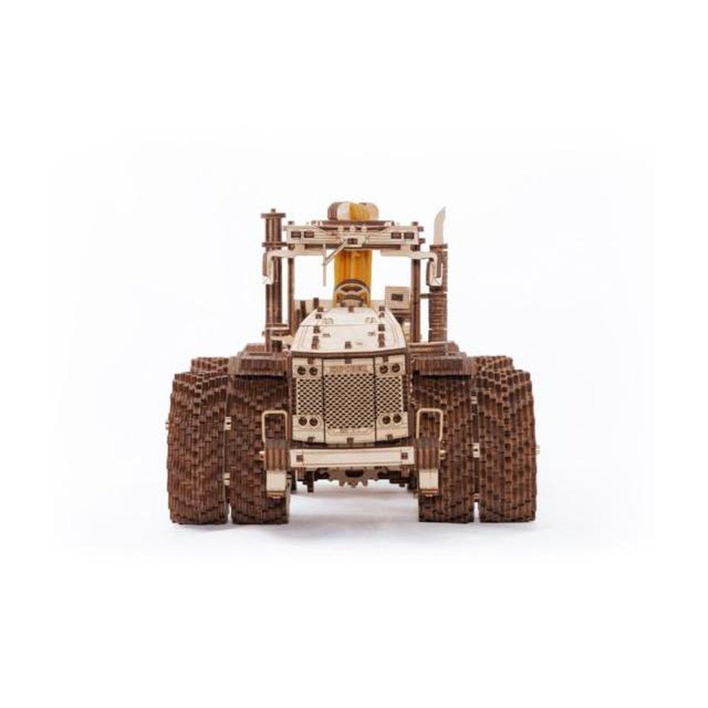 Traktor | KIROVETS K-7M-Byggesett-Eco-Wood-Art-Kvalitetstid AS